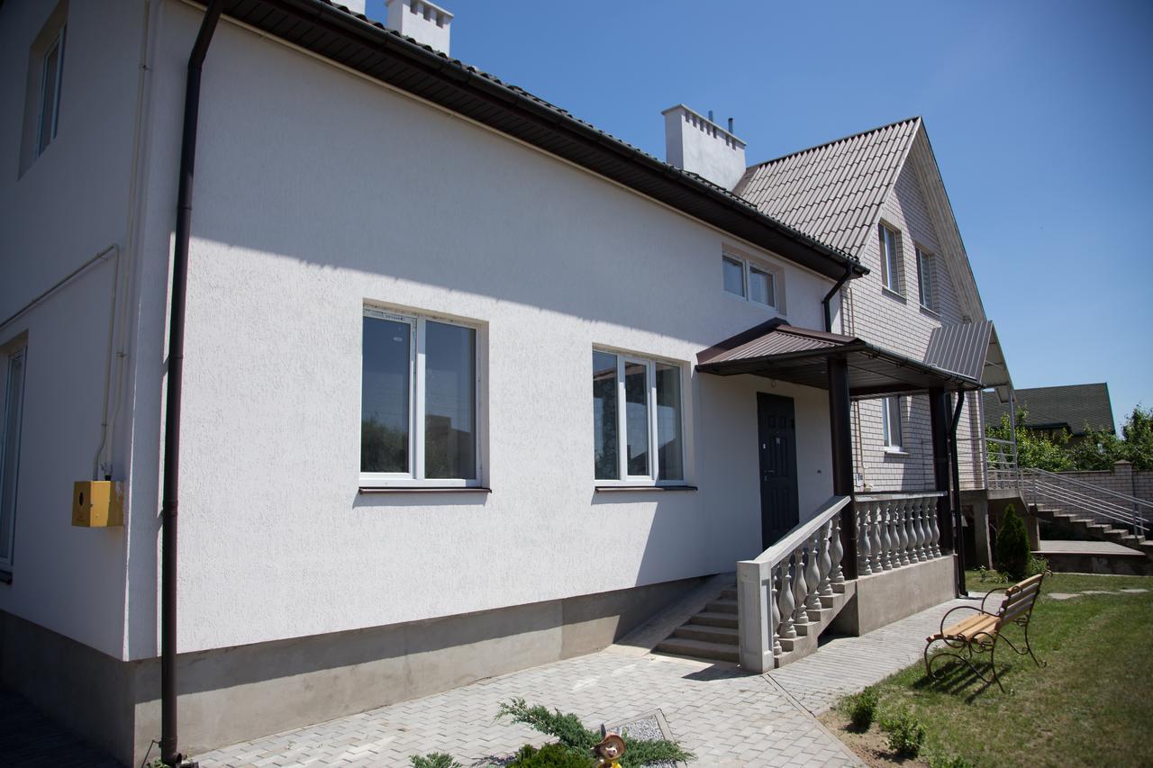 Guest House Аirport Brest Exterior photo