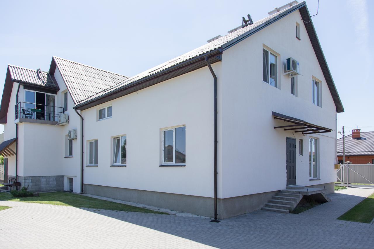 Guest House Аirport Brest Exterior photo